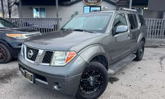 2005 Nissan Pathfinder LE
