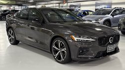 2024 Volvo S60 B5 Ultimate Dark Theme