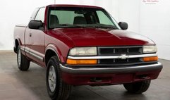 2002 Chevrolet S-10 Base