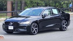 2024 Volvo S60 B5 Plus Dark Theme