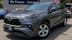 2022 Toyota Highlander LE