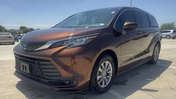 2021 Toyota Sienna LE 8-Passenger