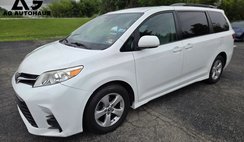 2018 Toyota Sienna LE