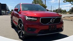2020 Volvo XC40 T4 Momentum