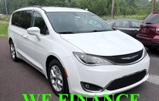 2017 Chrysler Pacifica Touring L FWD