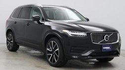 2022 Volvo XC90 T6 Momentum 7-Passenger