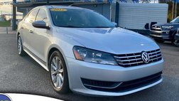 2012 Volkswagen Passat SEL
