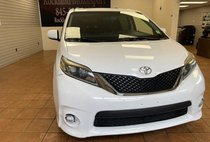 2017 Toyota Sienna SE 8-Passenger
