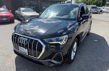 2022 Audi Q3 quattro S line Prem Plus 45 TFSI