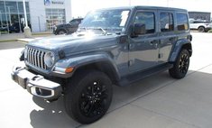 2025 Jeep Wrangler Sahara 4WD