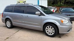 2016 Chrysler Town and Country Touring