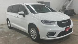 2023 Chrysler Pacifica Touring