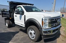 2026 Ford Super Duty F-550 F-550 XL