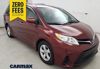 2019 Toyota Sienna LE