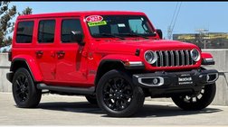 2025 Jeep Wrangler Sahara 4WD