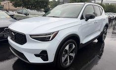 2026 Volvo XC40 B5 Plus
