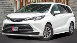 2024 Toyota Sienna LE 8-Passenger