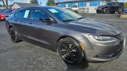 2017 Chrysler 200 Touring