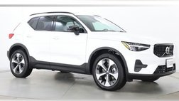 2026 Volvo XC40 B5 Core