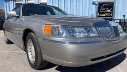 2002 Lincoln Town Car Signature