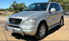 2000 Mercedes-Benz M-Class ML 320