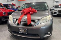 2012 Toyota Sienna XLE 8-Passenger