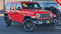 2025 Jeep Wrangler Sahara 4WD