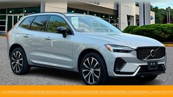 2023 Volvo XC60 Recharge T8 Ultimate Dark Theme