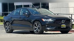2024 Volvo S60 B5 Core Dark Theme