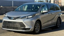 2021 Toyota Sienna LE 8-Passenger