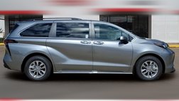2026 Toyota Sienna XLE 8-Passenger