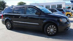 2014 Chrysler Town and Country S