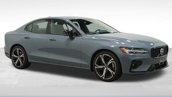 2024 Volvo S60 B5 Plus Dark Theme