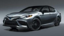 2022 Toyota Camry Hybrid XLE