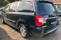 2012 Chrysler Town and Country Touring