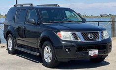 2010 Nissan Pathfinder SE