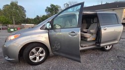 2014 Toyota Sienna LE
