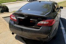 2011 Infiniti M56 x