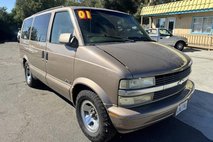 2001 Chevrolet Astro LS