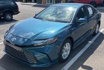 2026 Toyota Camry LE FWD