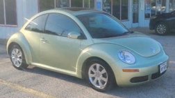 2008 Volkswagen New Beetle S