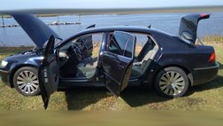 2004 Volkswagen Phaeton V8