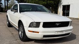 2005 Ford Mustang V6 Deluxe