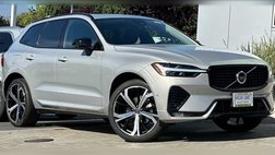 2023 Volvo XC60 B5 Ultimate Dark Theme