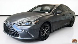 2022 Lexus ES 300h Base