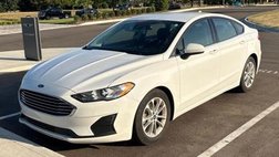 2020 Ford Fusion SE