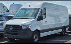 2024 Mercedes-Benz eSprinter 2500