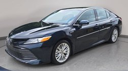 2020 Toyota Camry Hybrid XLE