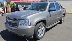 2012 Chevrolet Avalanche LS