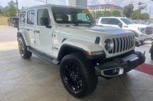 2025 Jeep Wrangler Sahara 4WD